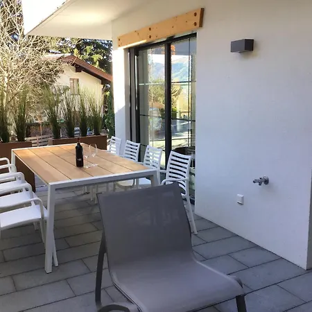 In Near Slopes * Alpendorf (Salzburg)